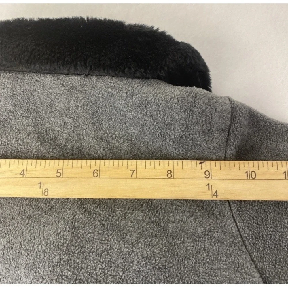 Pete's Partner Fleece Coat Kids 5/5 Gray Faux Fur Collar Rosette Trim Dress Coat